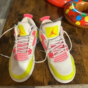 Kids Jordan’s size 13c, worn about 2 time not in original box